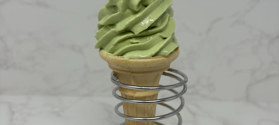 Matcha teás és áfonyás lágy joghurtfagylalt | Swirl by CREAMi Recept